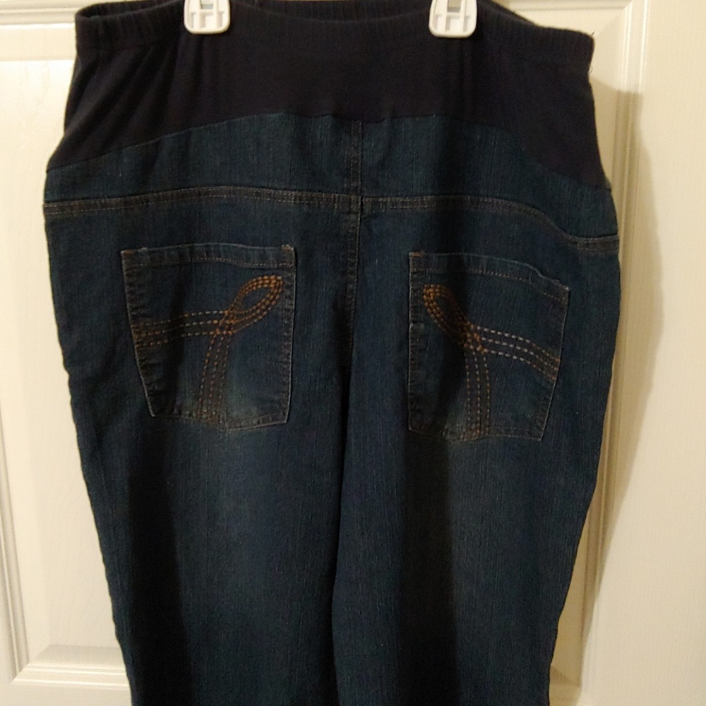 Motherhood Maternity Jeans - Picture 4 of 4